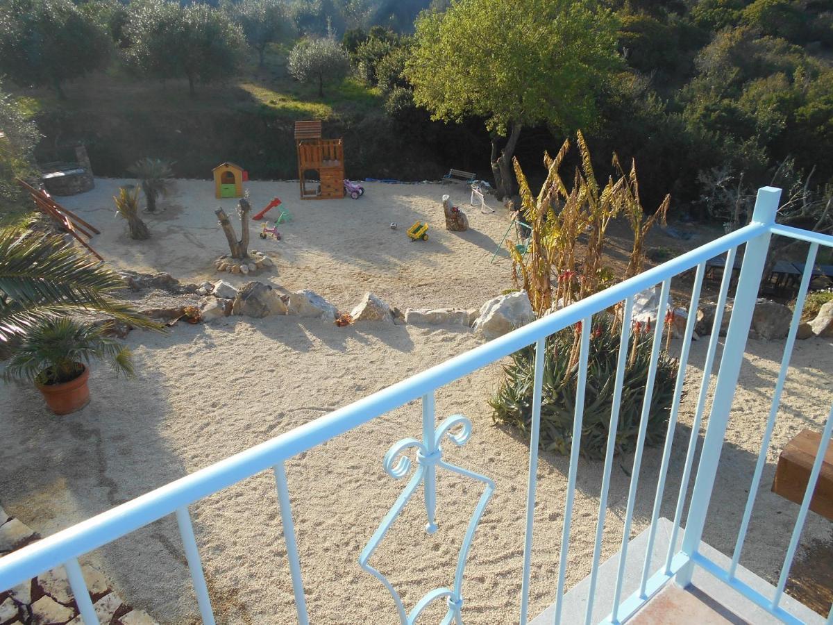 Villatramontistella Suite Capoliveri  Bagian luar foto