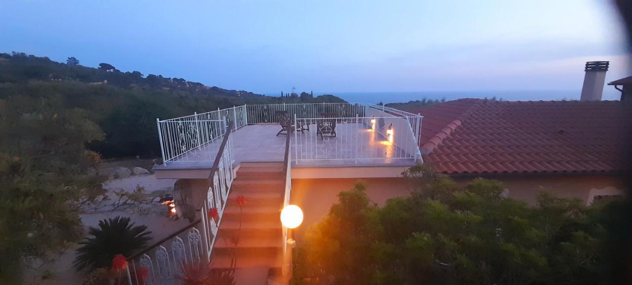 Villatramontistella Suite Capoliveri  Bagian luar foto