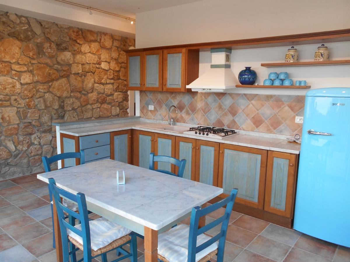 Villatramontistella Suite Capoliveri  Bagian luar foto