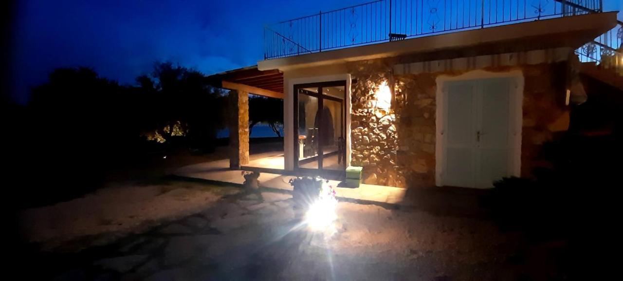 Villatramontistella Suite Capoliveri  Bagian luar foto